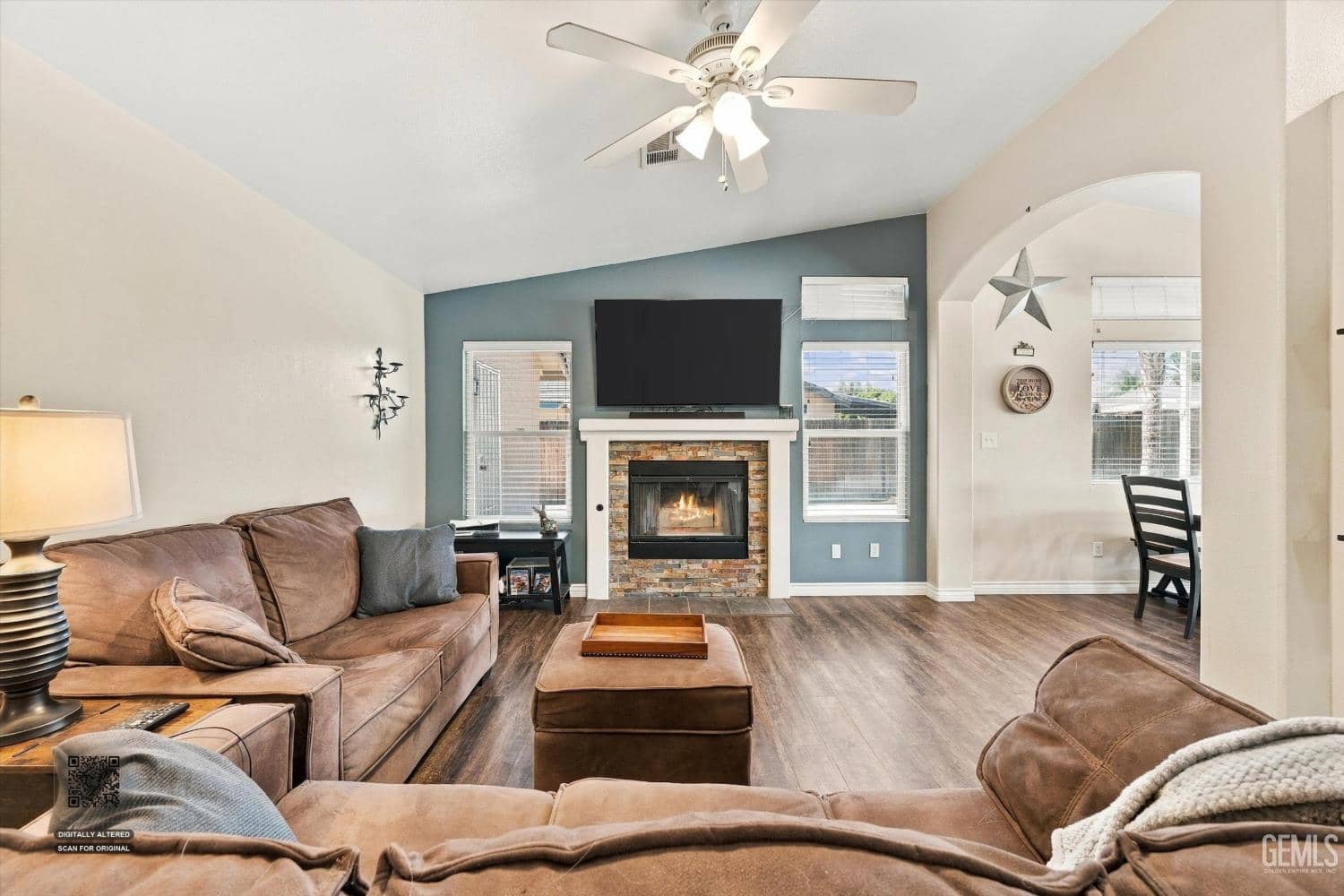 11900 Cotner Avenue — photo 4