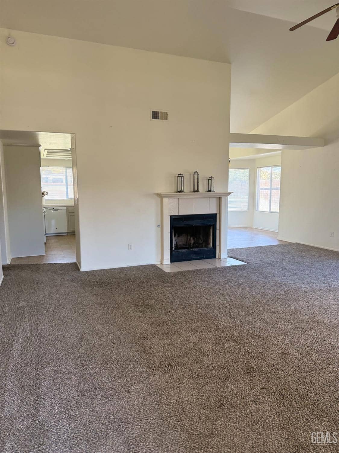 1309 Scarlet Oak Drive — photo 2