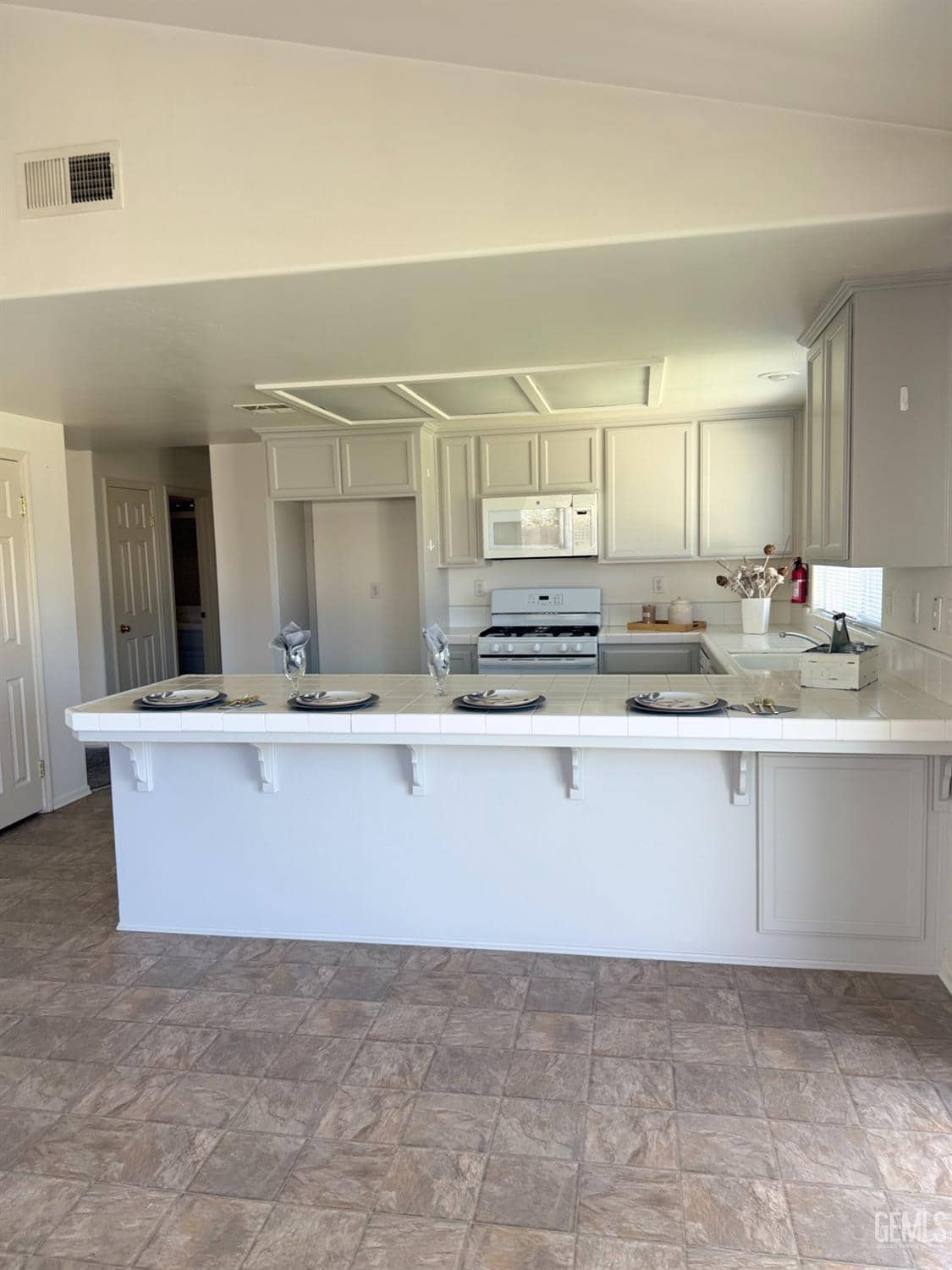 1309 Scarlet Oak Drive — photo 5