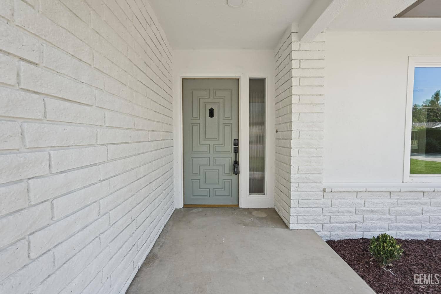320 Hume Lane — photo 3