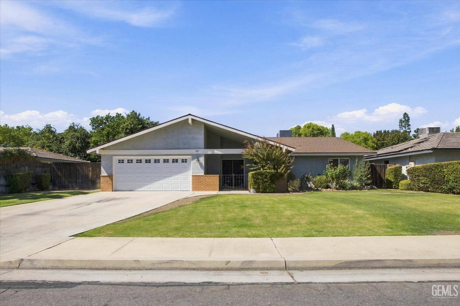 605 Winchester Street — photo 3