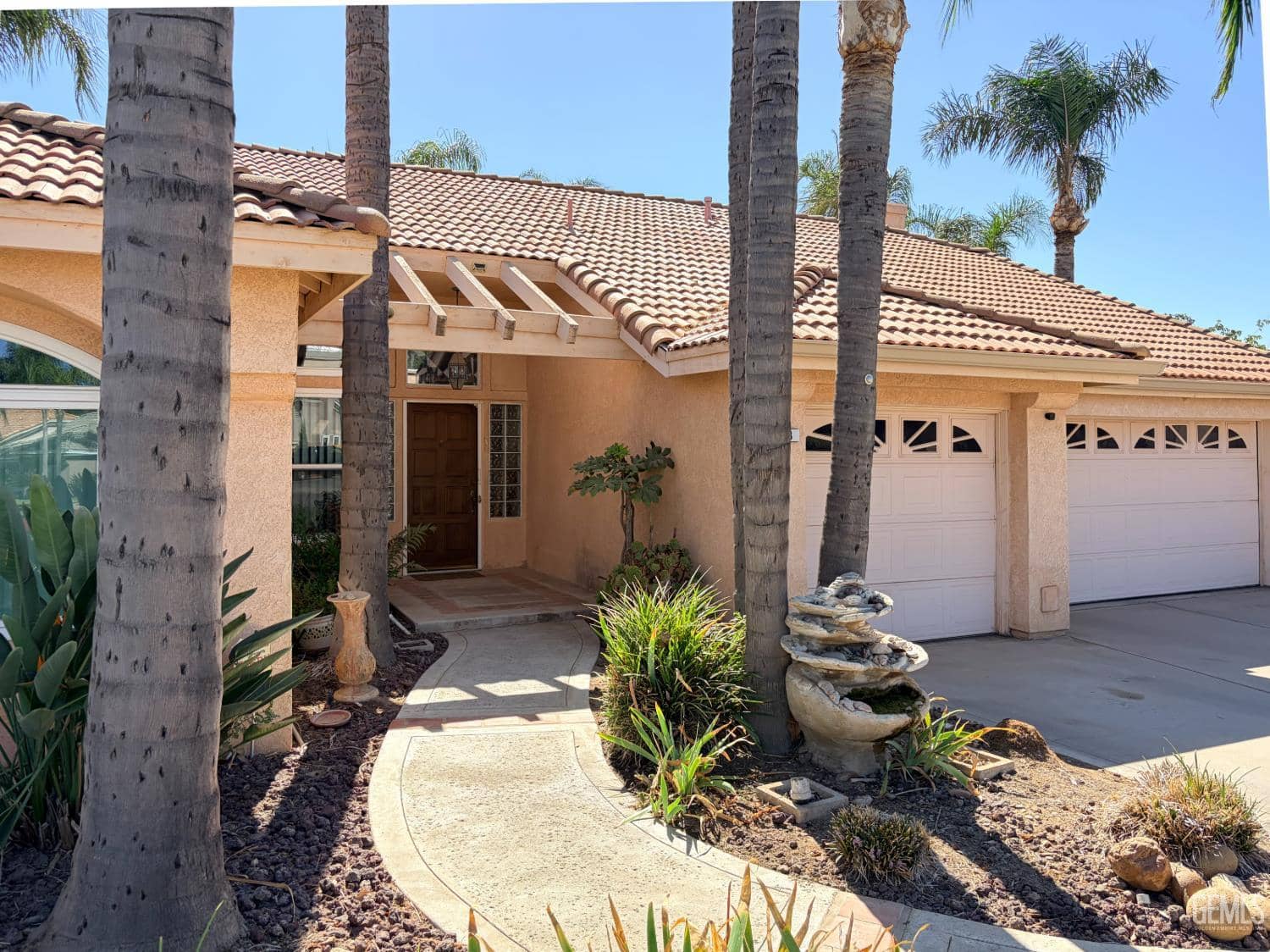 808 Quintana Drive — photo 4