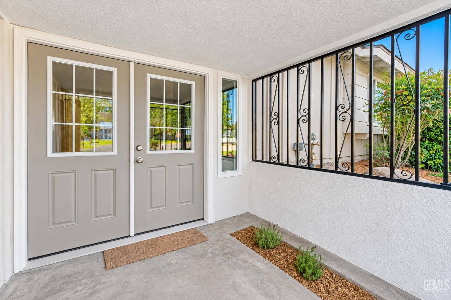 3044 Jacaranda Drive — photo 5