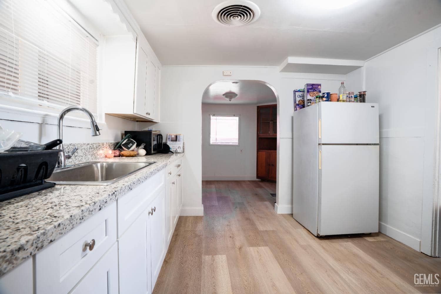 3819 Mitchell Avenue — photo 5