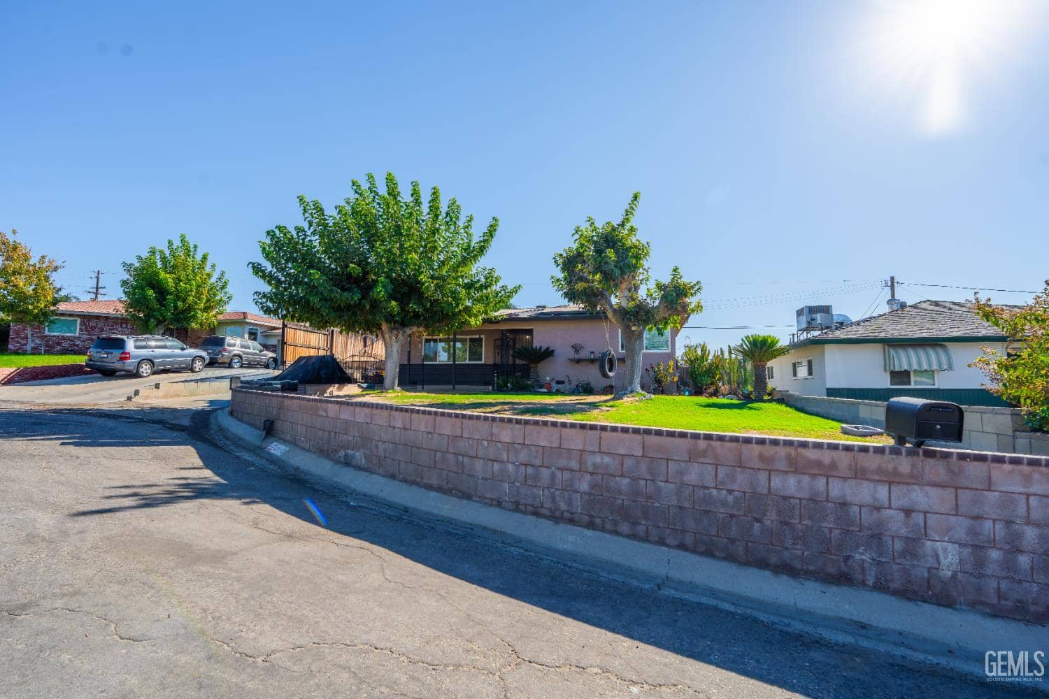 2113 Lantana Way — photo 3