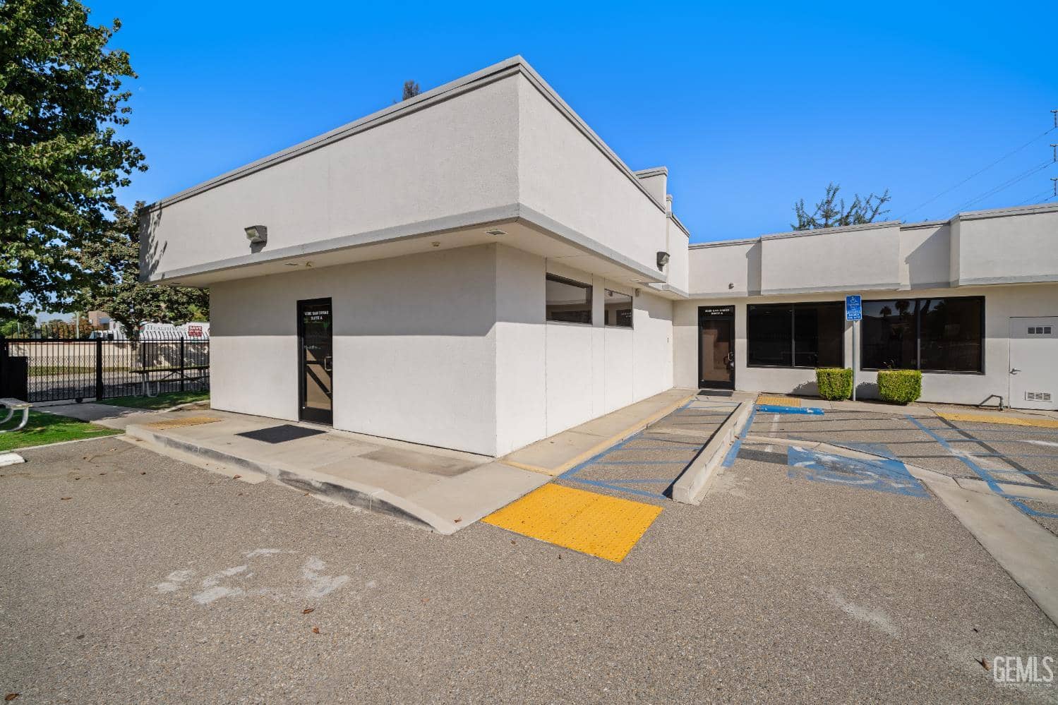 4000 San Dimas Street — photo 4