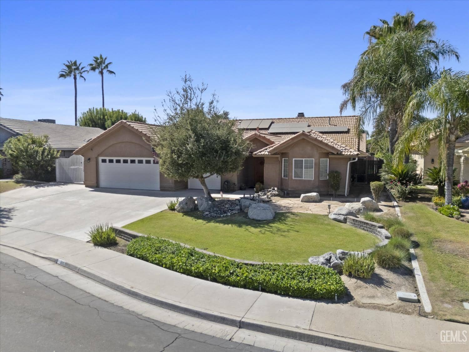 805 Arroyo Seco Drive — photo 6