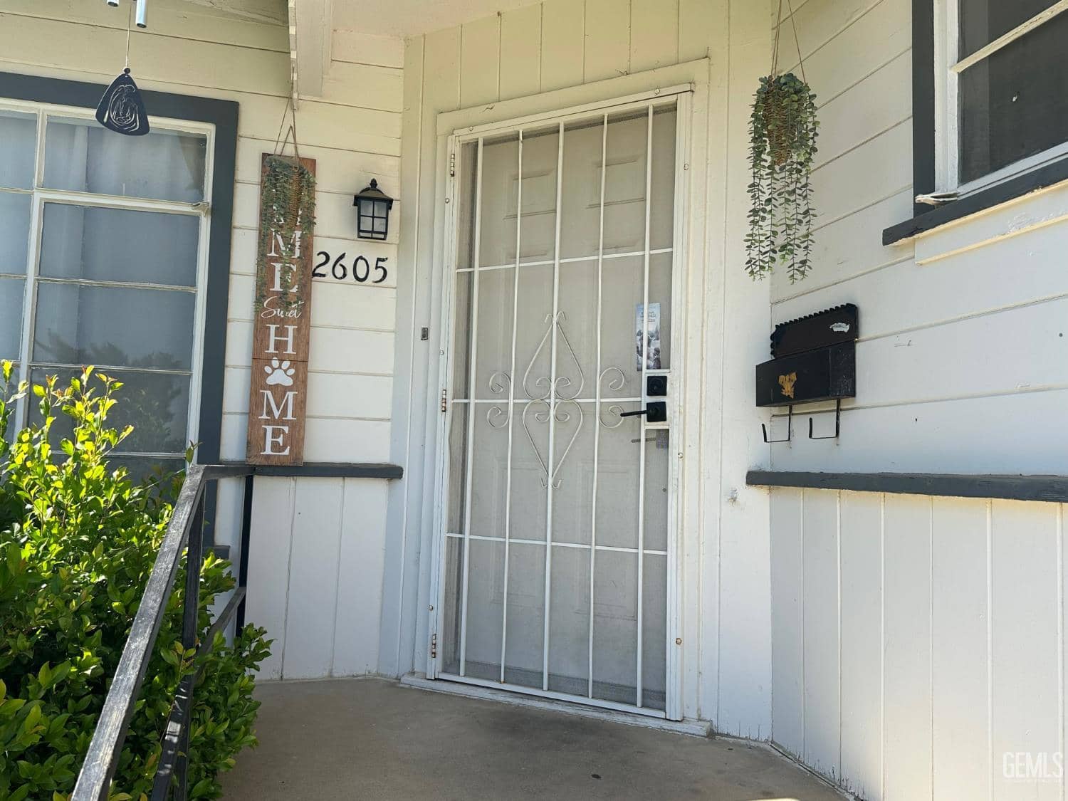 2605 Manor Street — photo 2