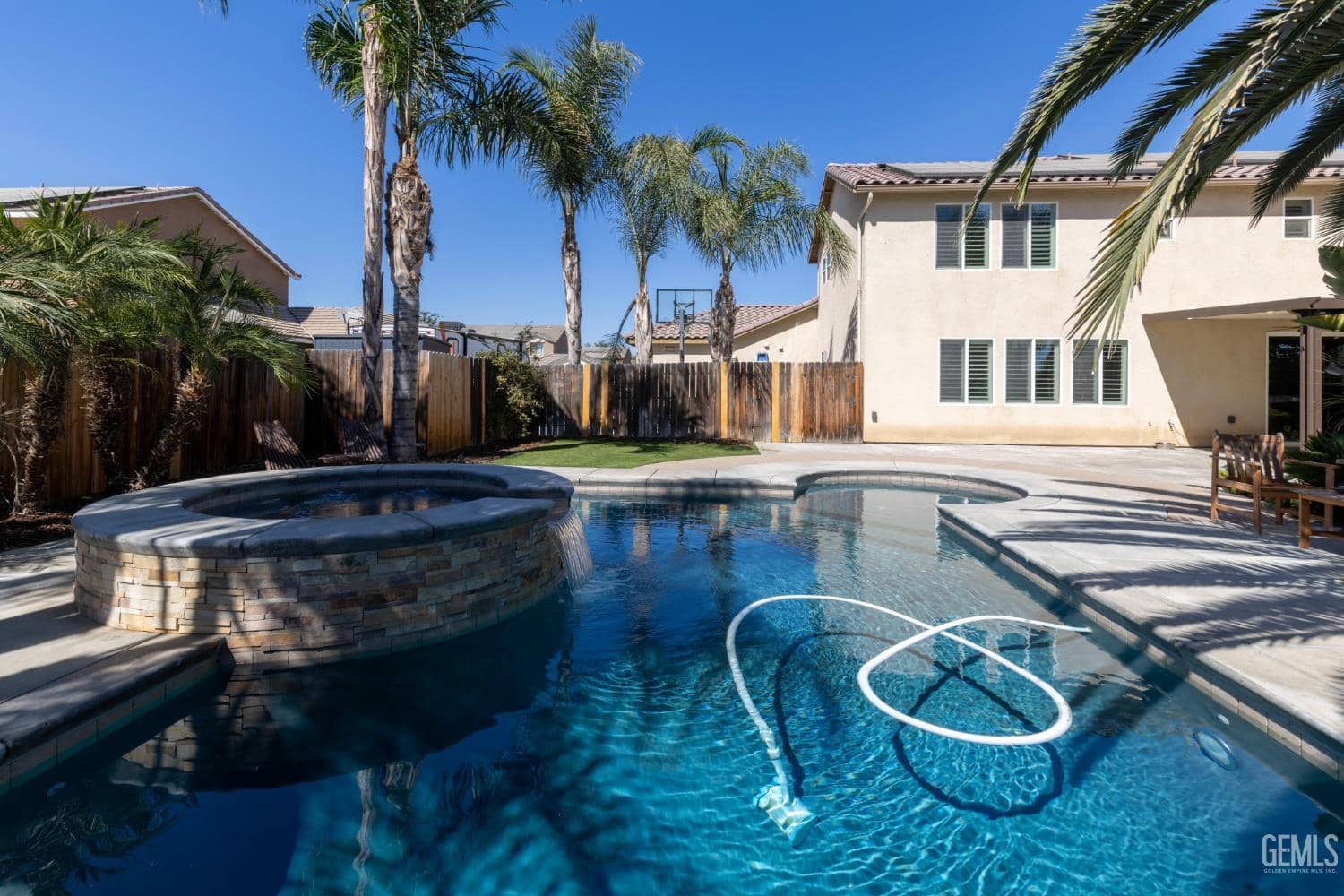 15605 Calabria Court — photo 3