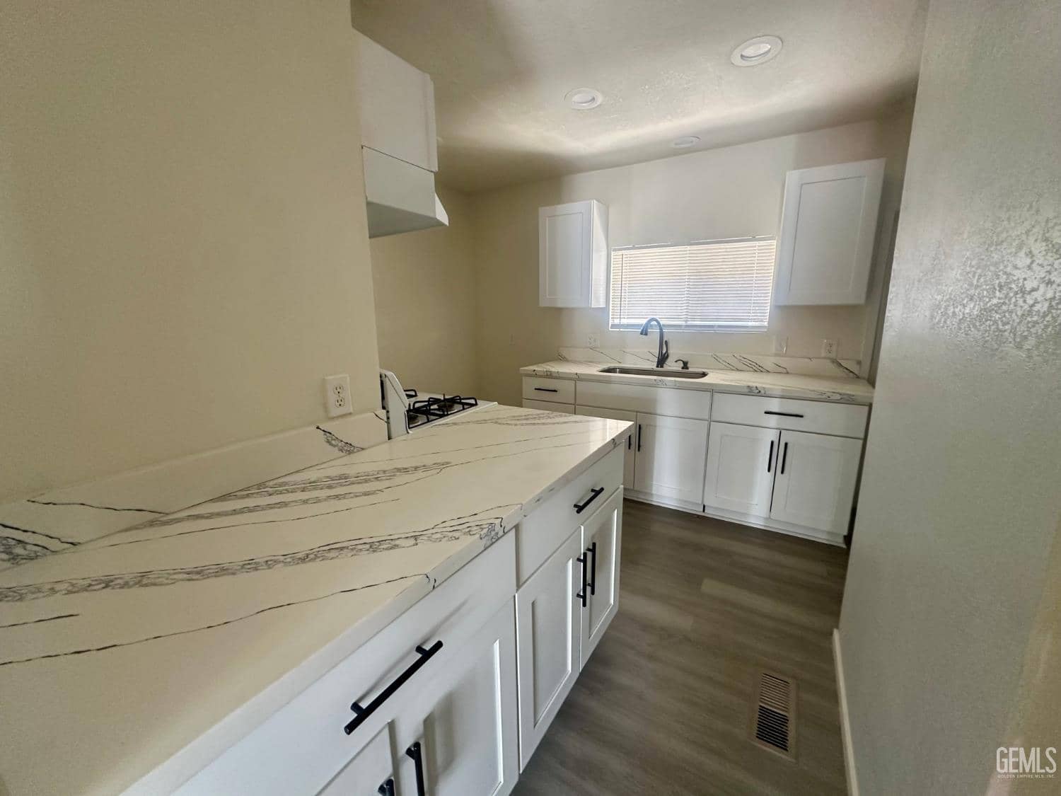 6601 Eucalyptus Drive — photo 6