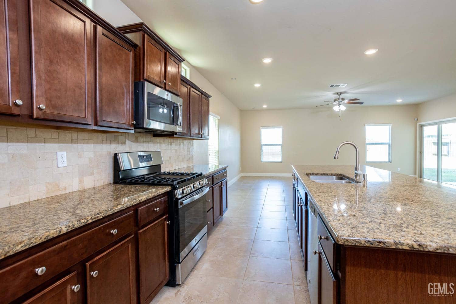 10206 Hillgate Avenue — photo 6