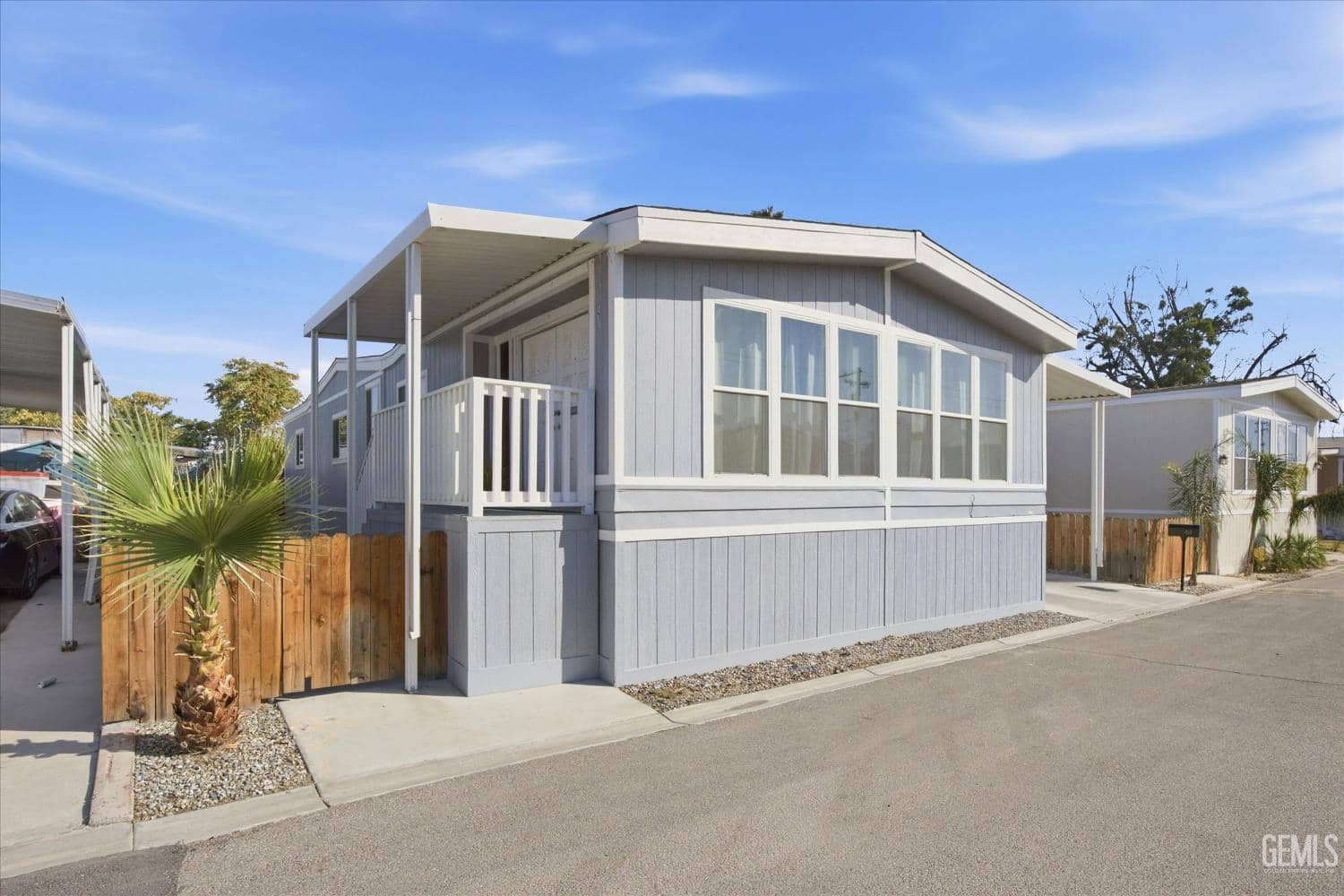63 Cinnamon Lane — photo 2