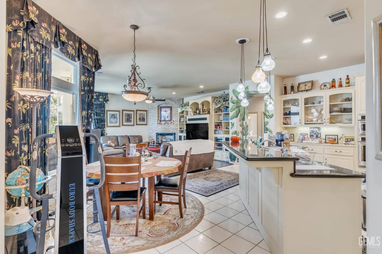 11315 Queensbury Drive — photo 3
