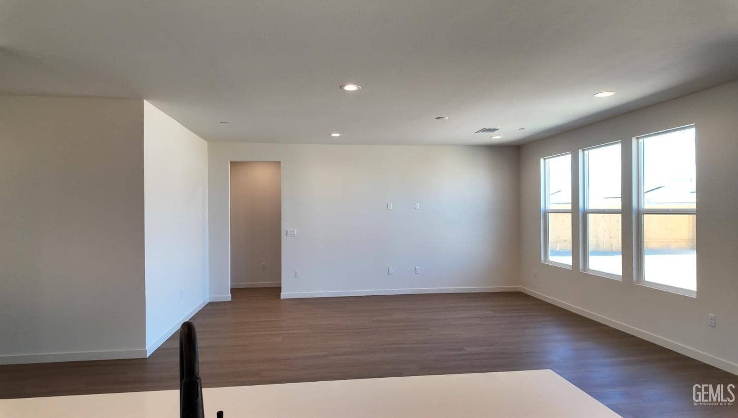10702 Clackamas Way — photo 5