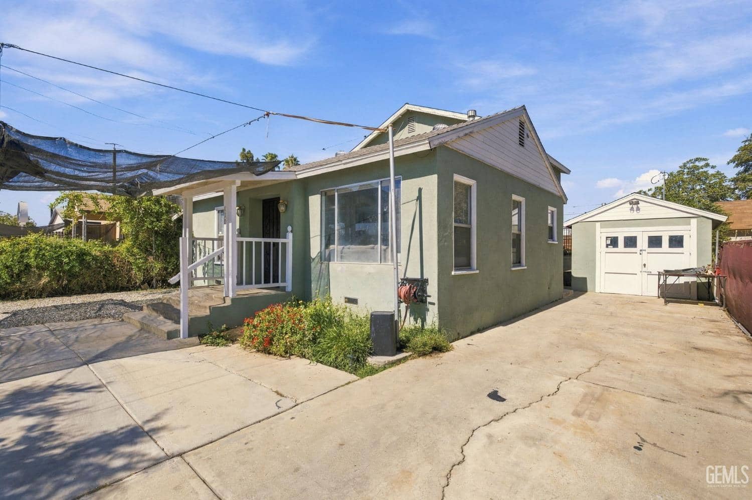 110 E Belle Avenue — photo 2