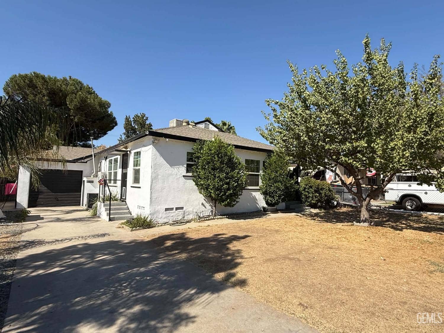 2609 Charleston Drive — photo 2