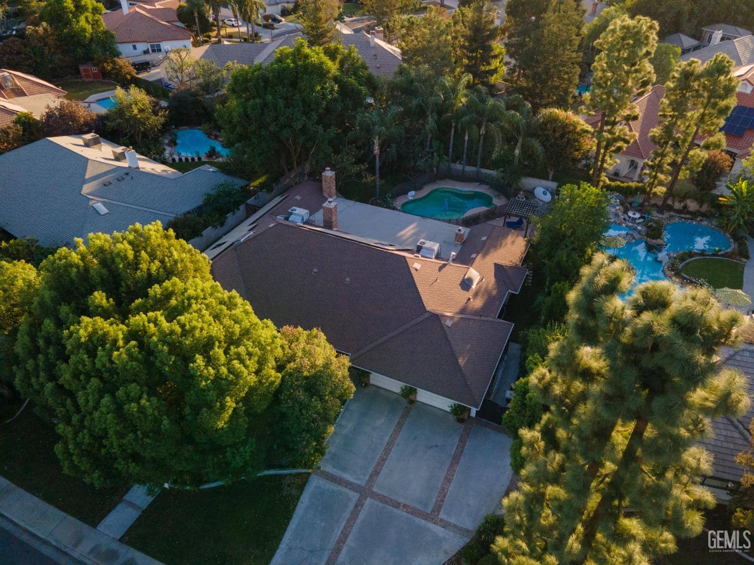 2201 Haggin Oaks Boulevard — photo 2