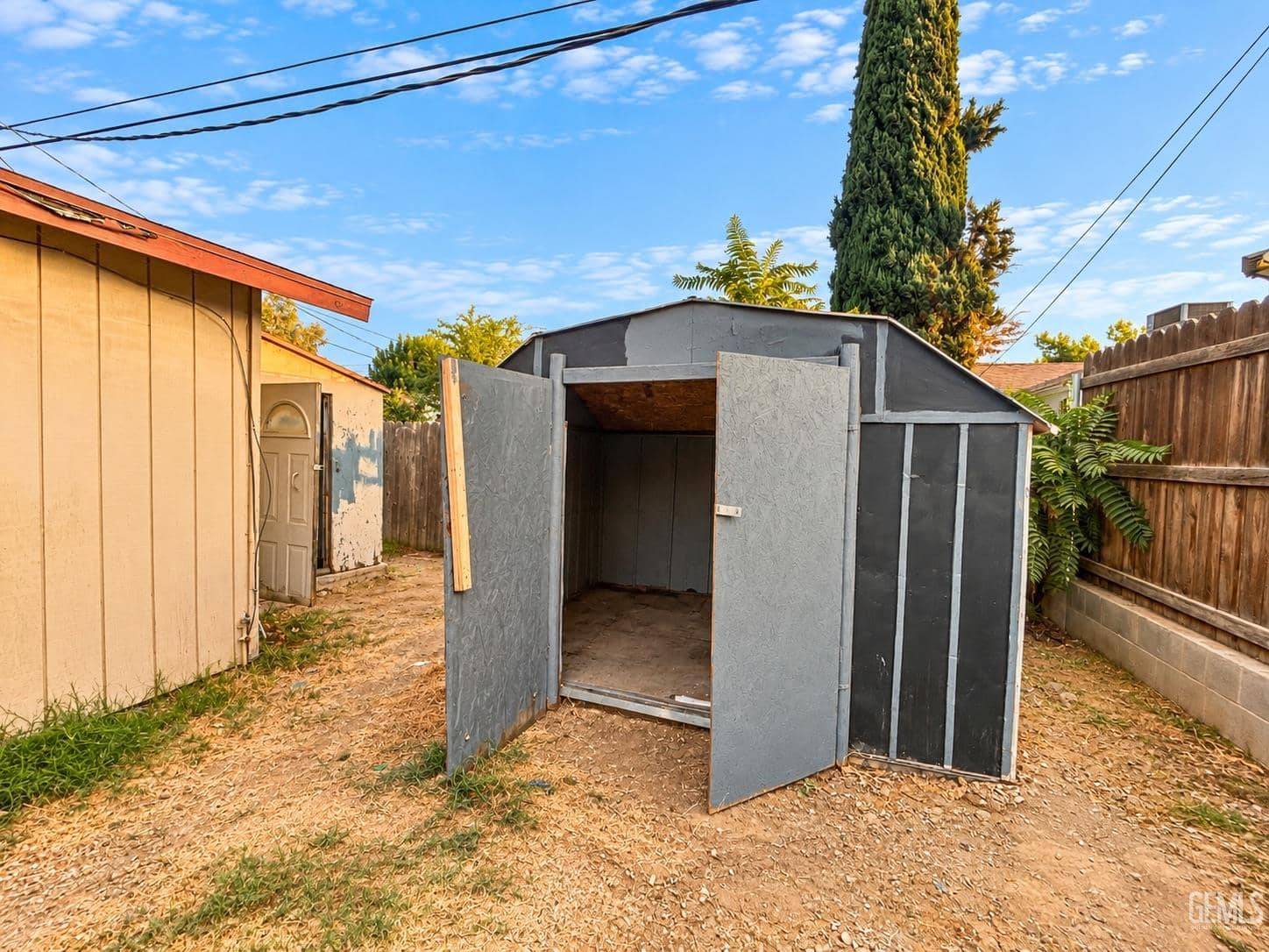 807 Castaic Avenue — photo 4