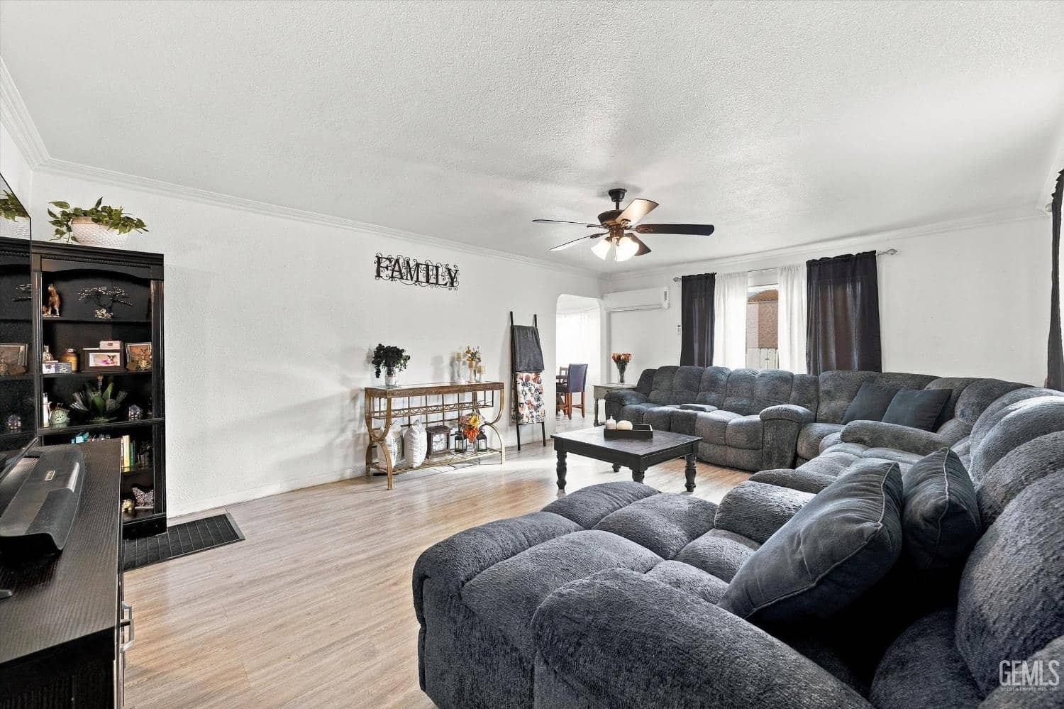 1116 Woodrow Avenue — photo 6