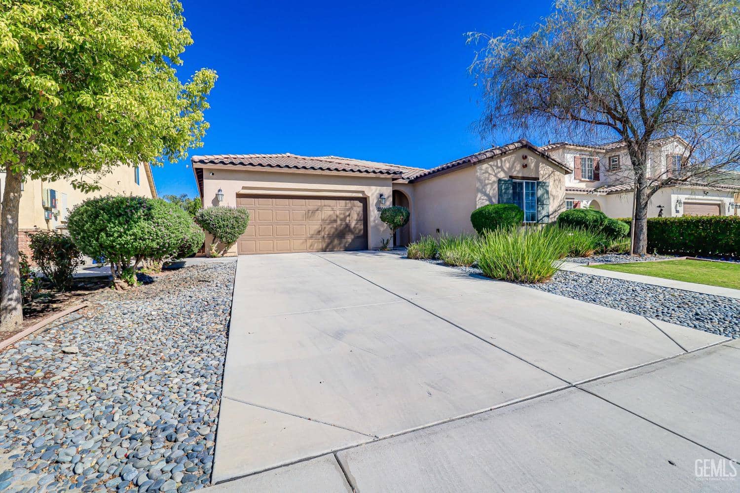 9804 Sentinel Peak Place — photo 2