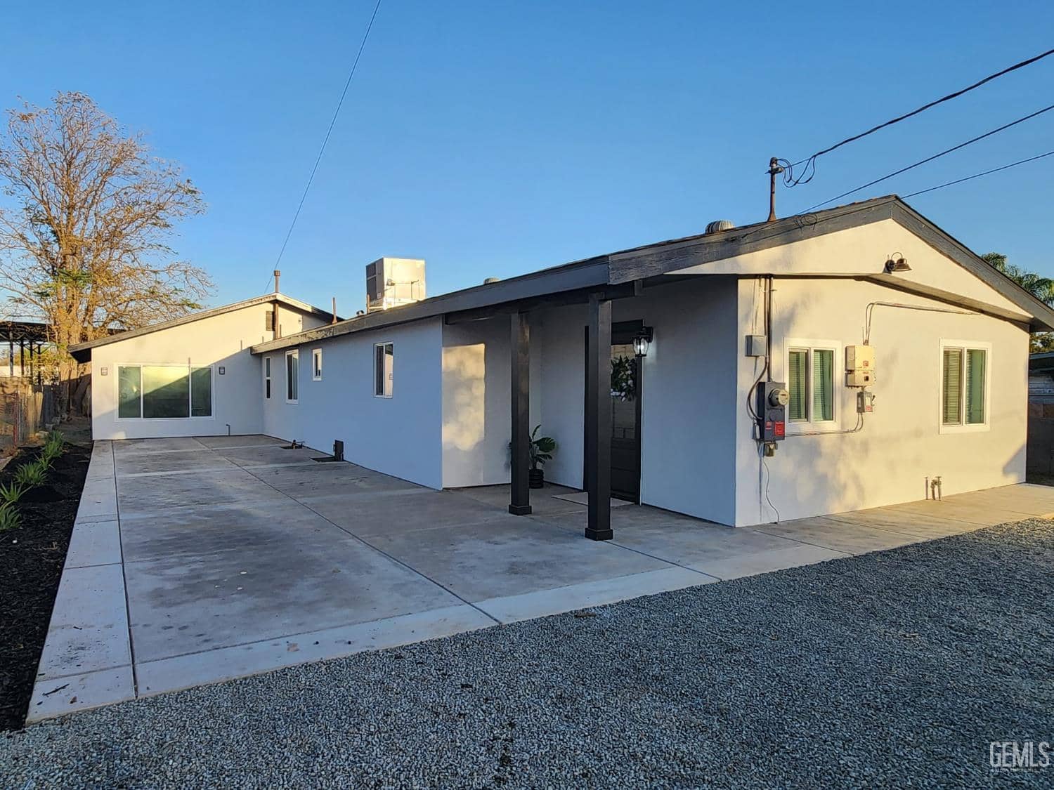 2220 Dean Avenue