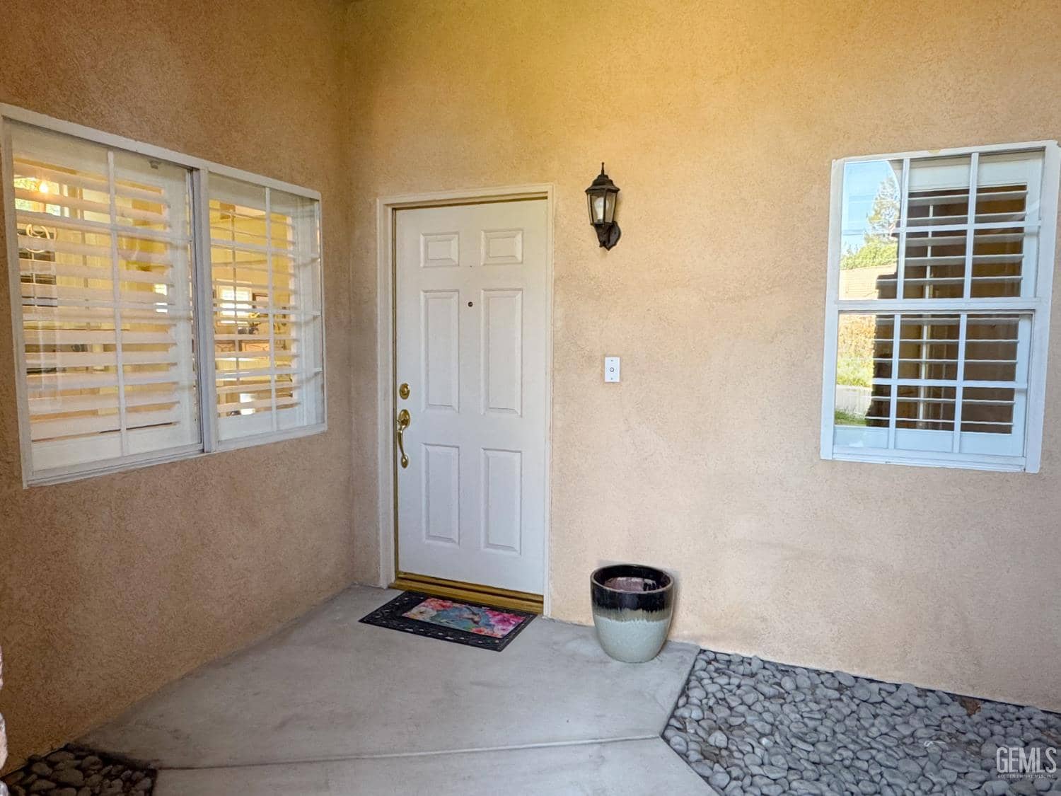 9805 Cabbage Rose Avenue — photo 3