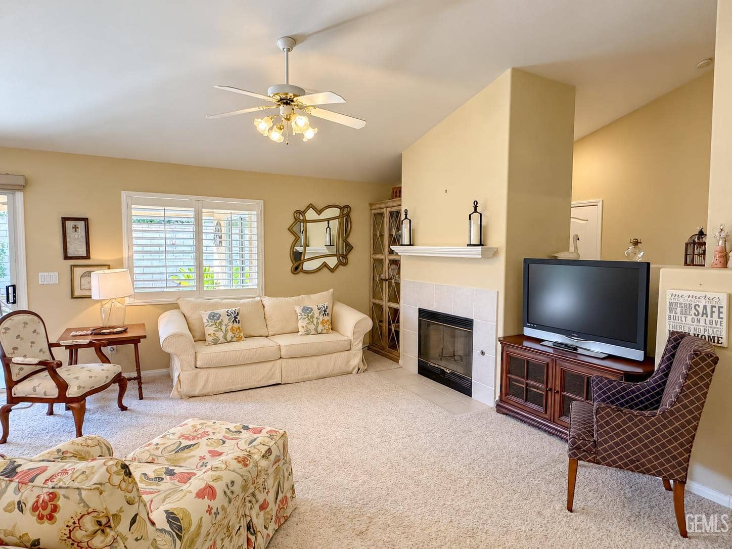 9805 Cabbage Rose Avenue — photo 5