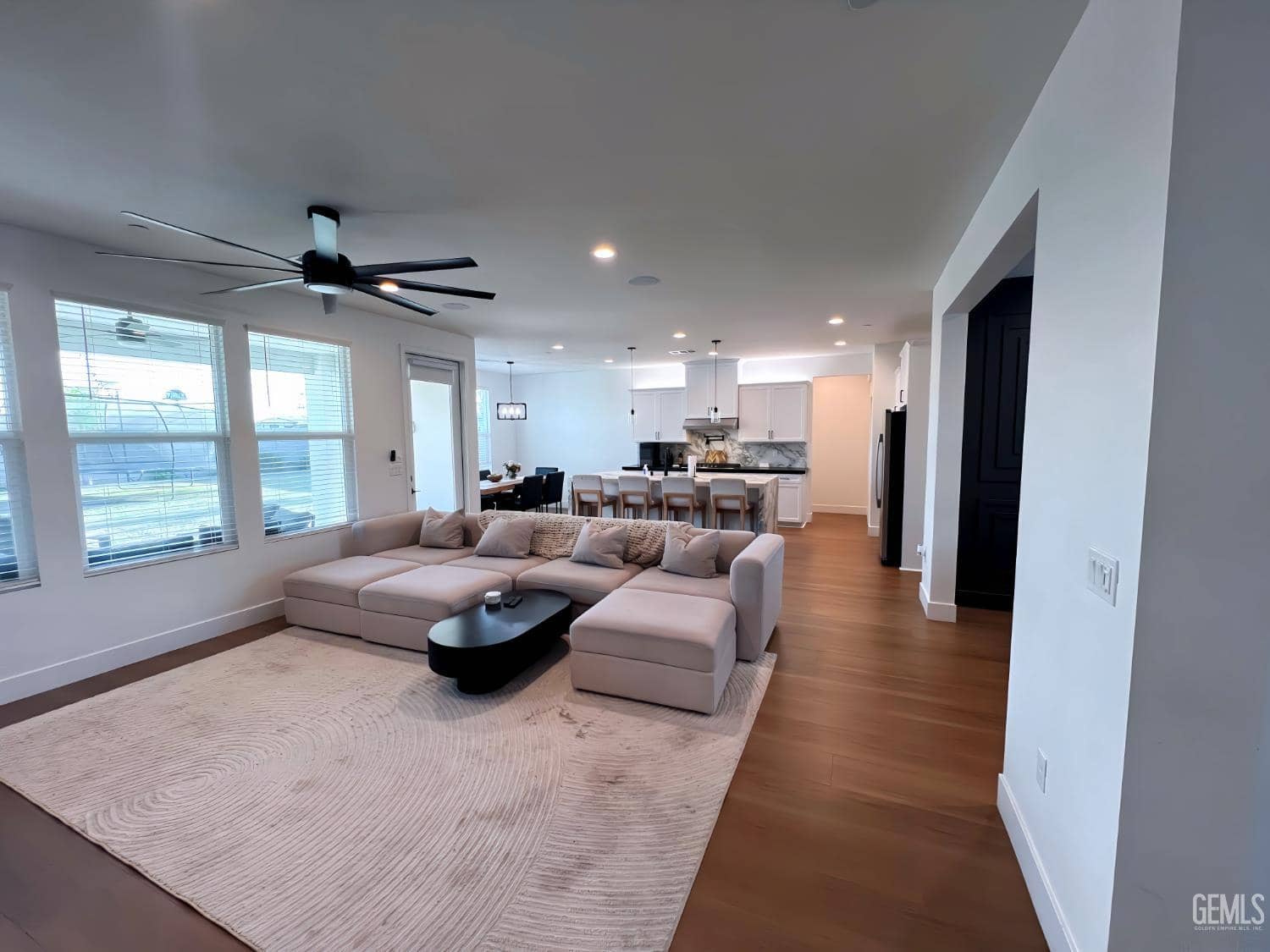 16525 Chloe Court — photo 2