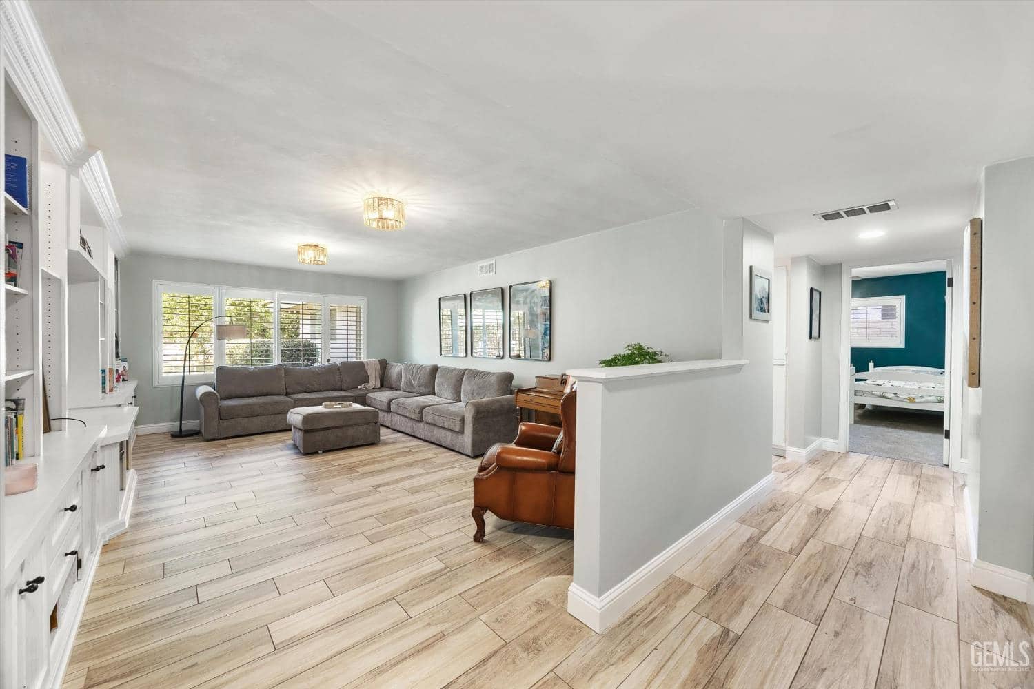 801 Jamaica Way — photo 5